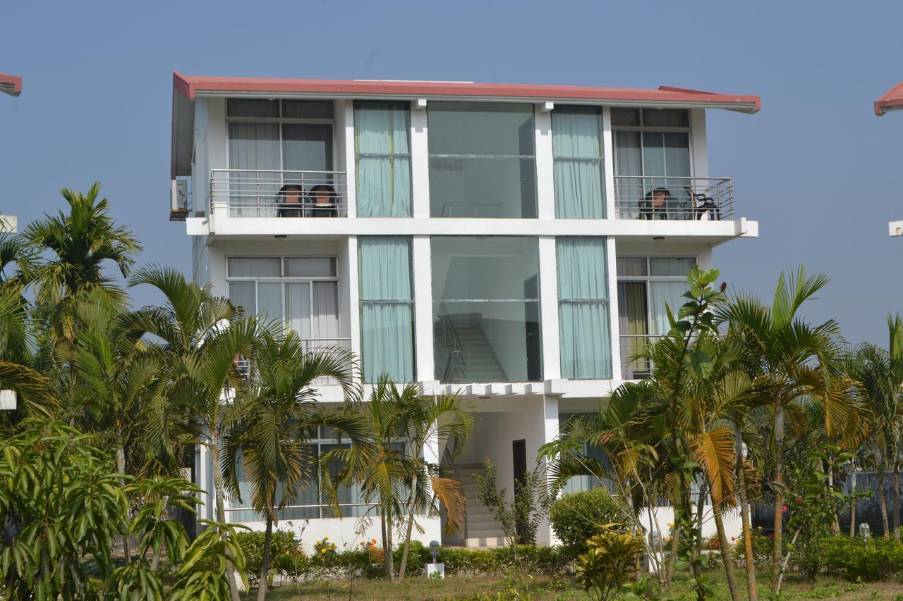 Inani Royal Resort Esterno foto