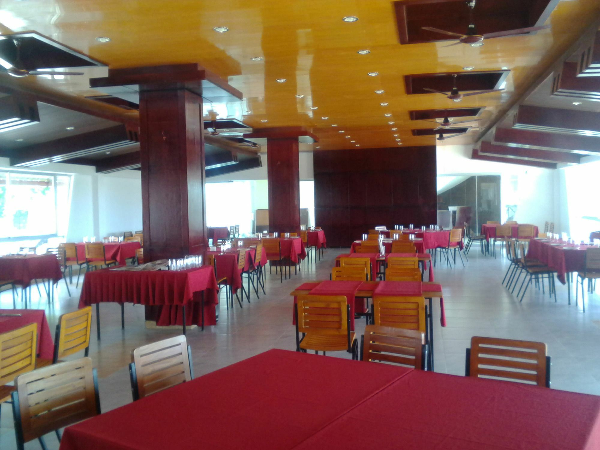 Inani Royal Resort Esterno foto
